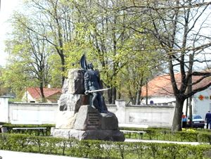 Vabaduss�jas langenud saarlaste monument